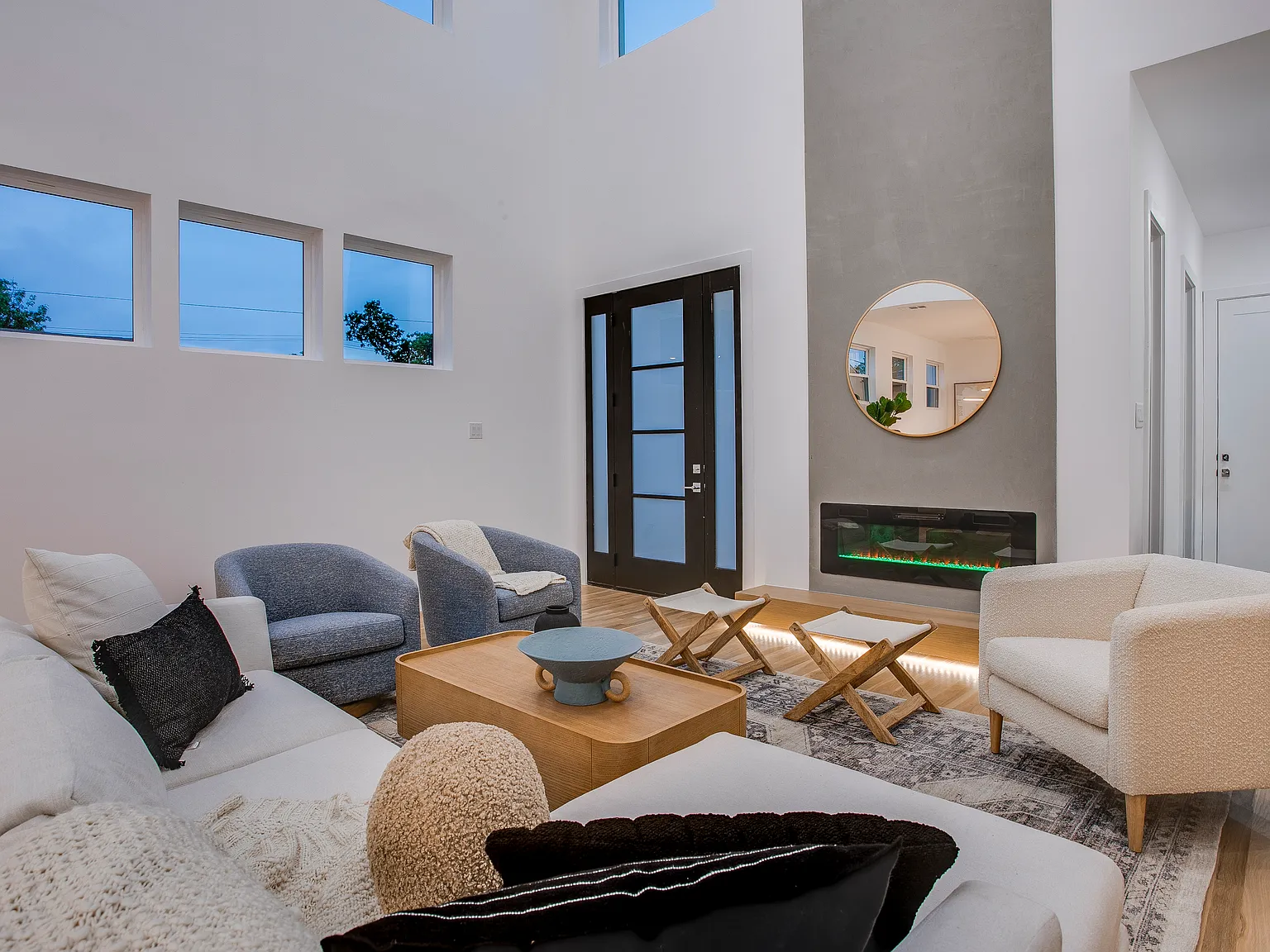 3 bed, 2000 sqft, $3,000 — Photo 4
