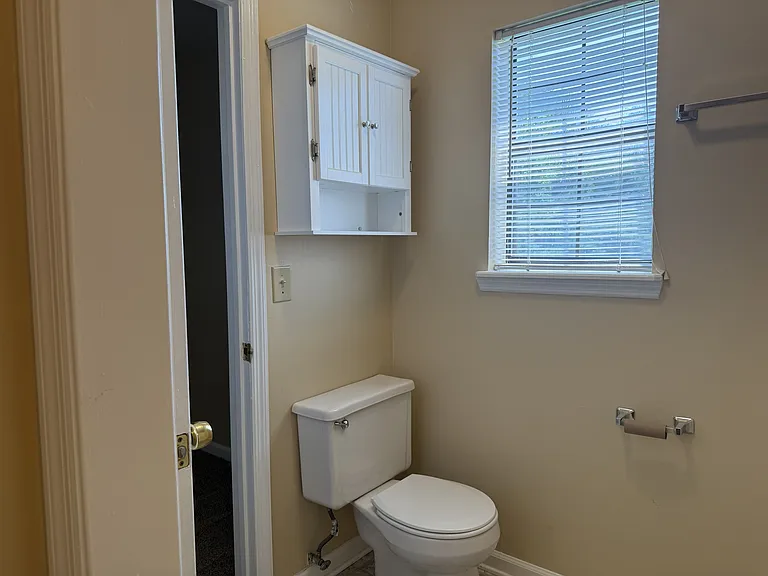 Upstairs Full Bath