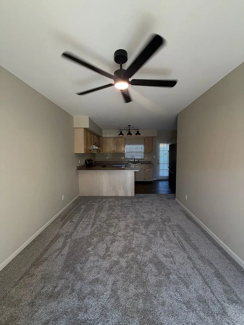 104 Childers St — Photo 4