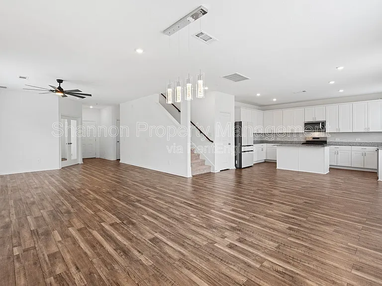 5730 Finely Run St — Photo 8