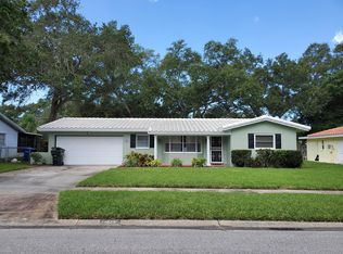 1370 Oakbrook Dr, Largo, FL 33770