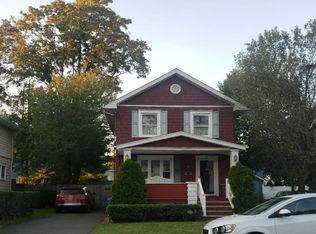 3 Division St, Metuchen, NJ 08840