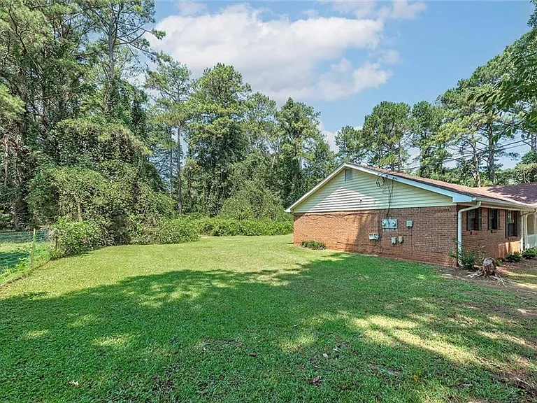 355 Santa Fe Trl — Photo 10