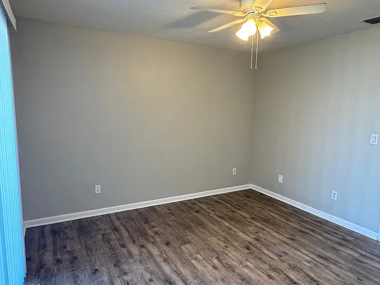 2826 SE Santa Barbara Pl #203 — Photo 7