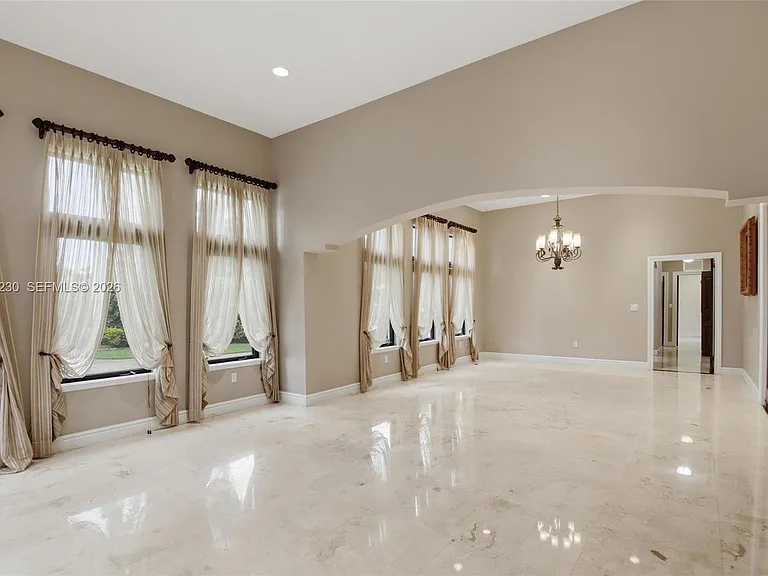 6200 SW 97th Ave — Photo 32