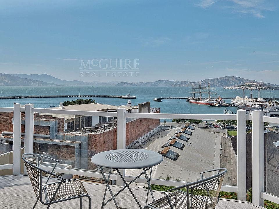 2nd image of 848 N Point St Floor 3