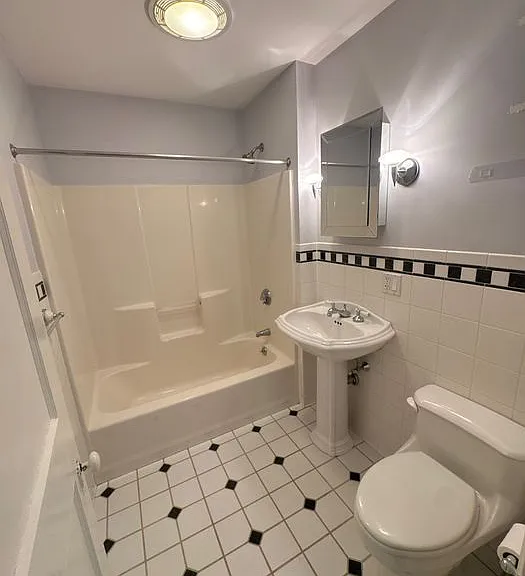 169 Washington St #9 — Photo 17