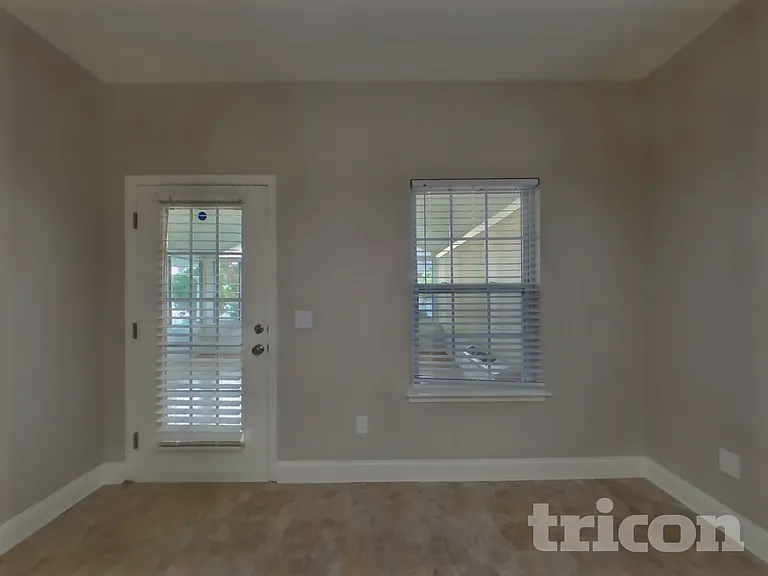14208 Highland Meadow Rd — Photo 4