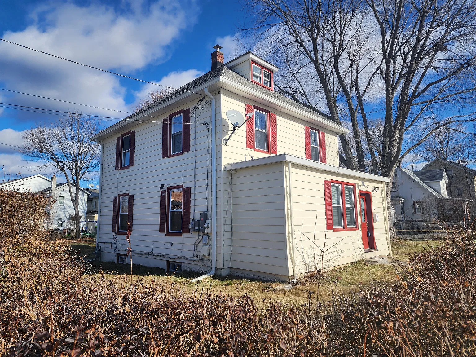 4 bed, $4,000 — Photo 2