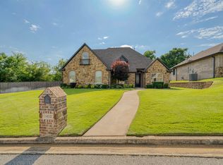 1613 Olympic Dr, Longview, TX 75605