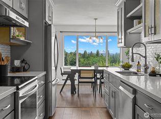 4545 Sand Point Way NE APT 806, Seattle, WA