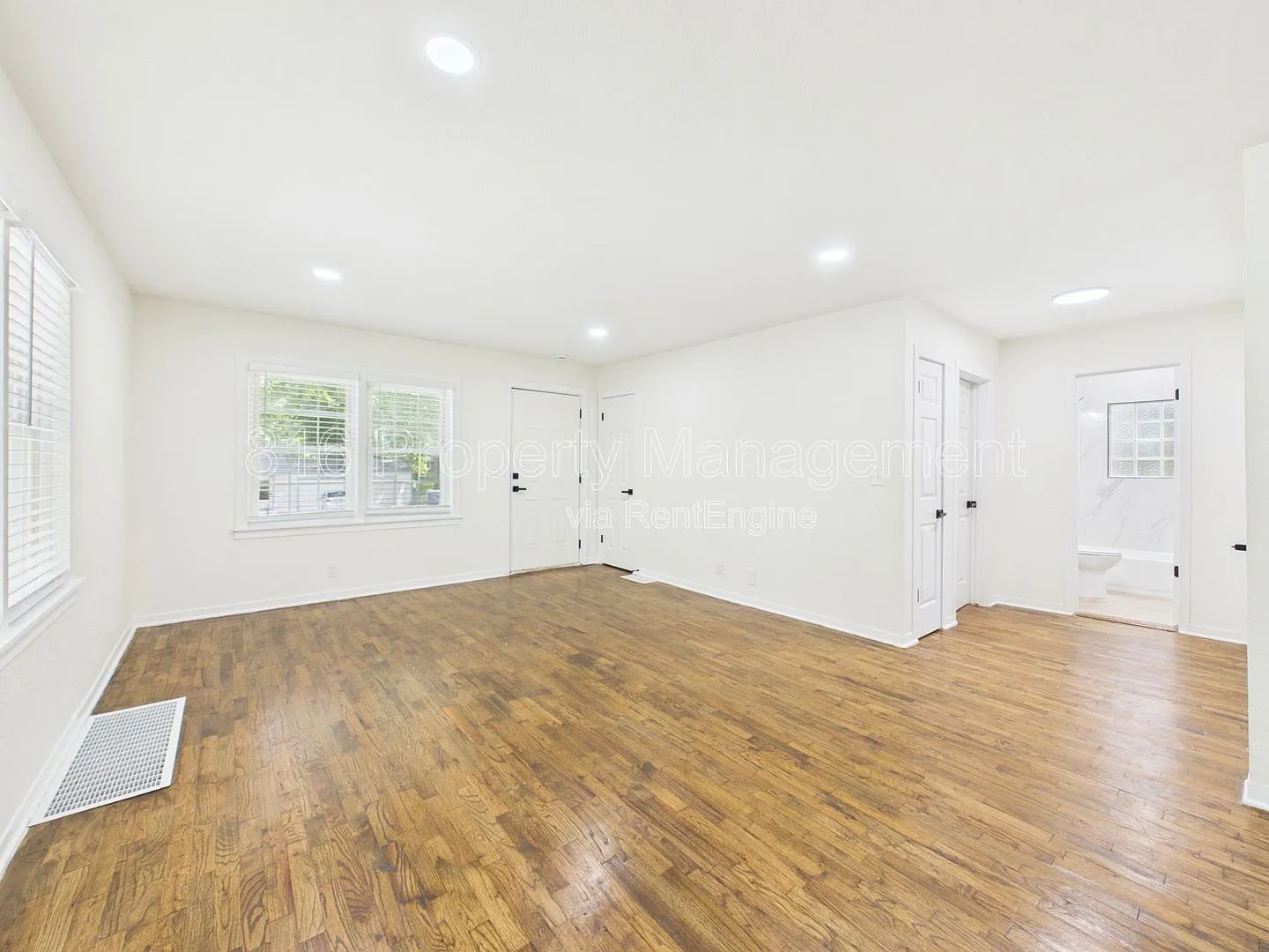3 bed, 2.0 bath, 840 sqft, $1,750 — Photo 3