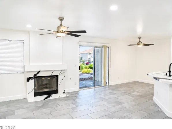 7900 Foxwood Pl Unit 102, Las Vegas, NV 89145