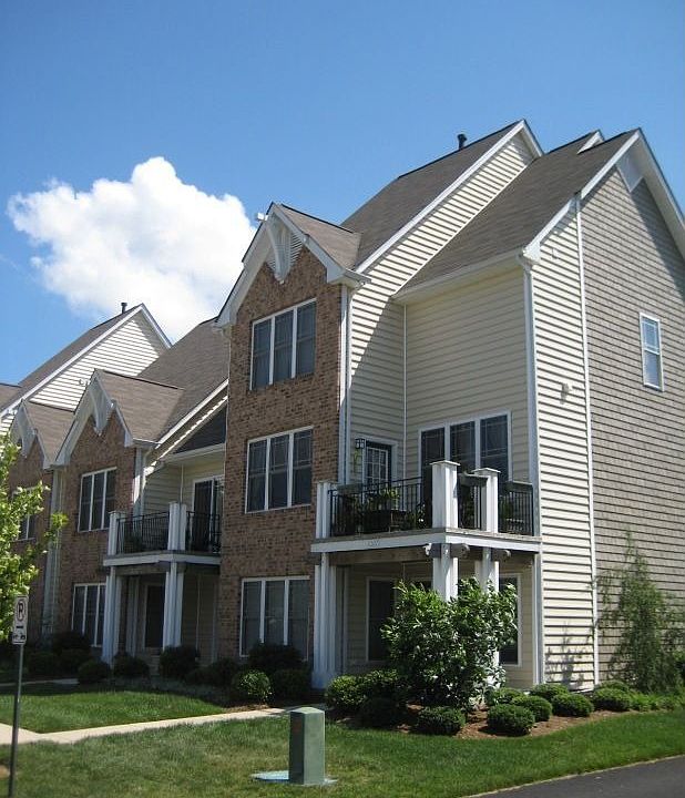 1st image of 1205 Avondale Ln