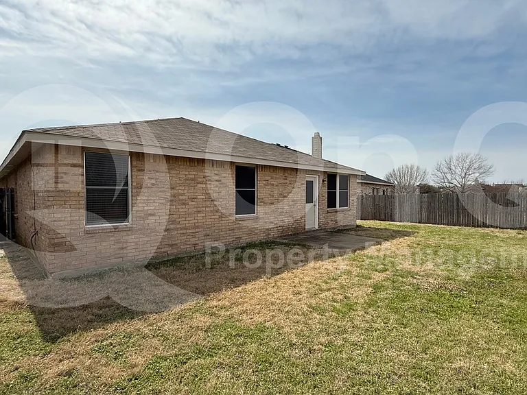 603 Ambarella St — Photo 18