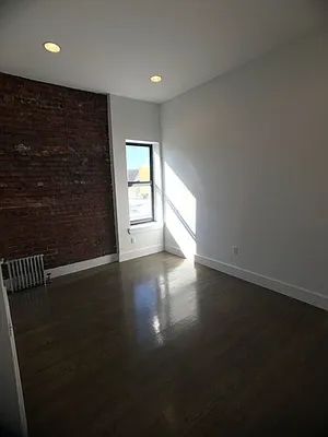 Rented by Whitestone Realty Group Inc | media 3