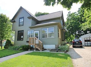 118 9th St, Delavan, WI 53115