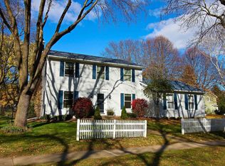 7210 Harvest Hill Rd, Madison, WI 53717