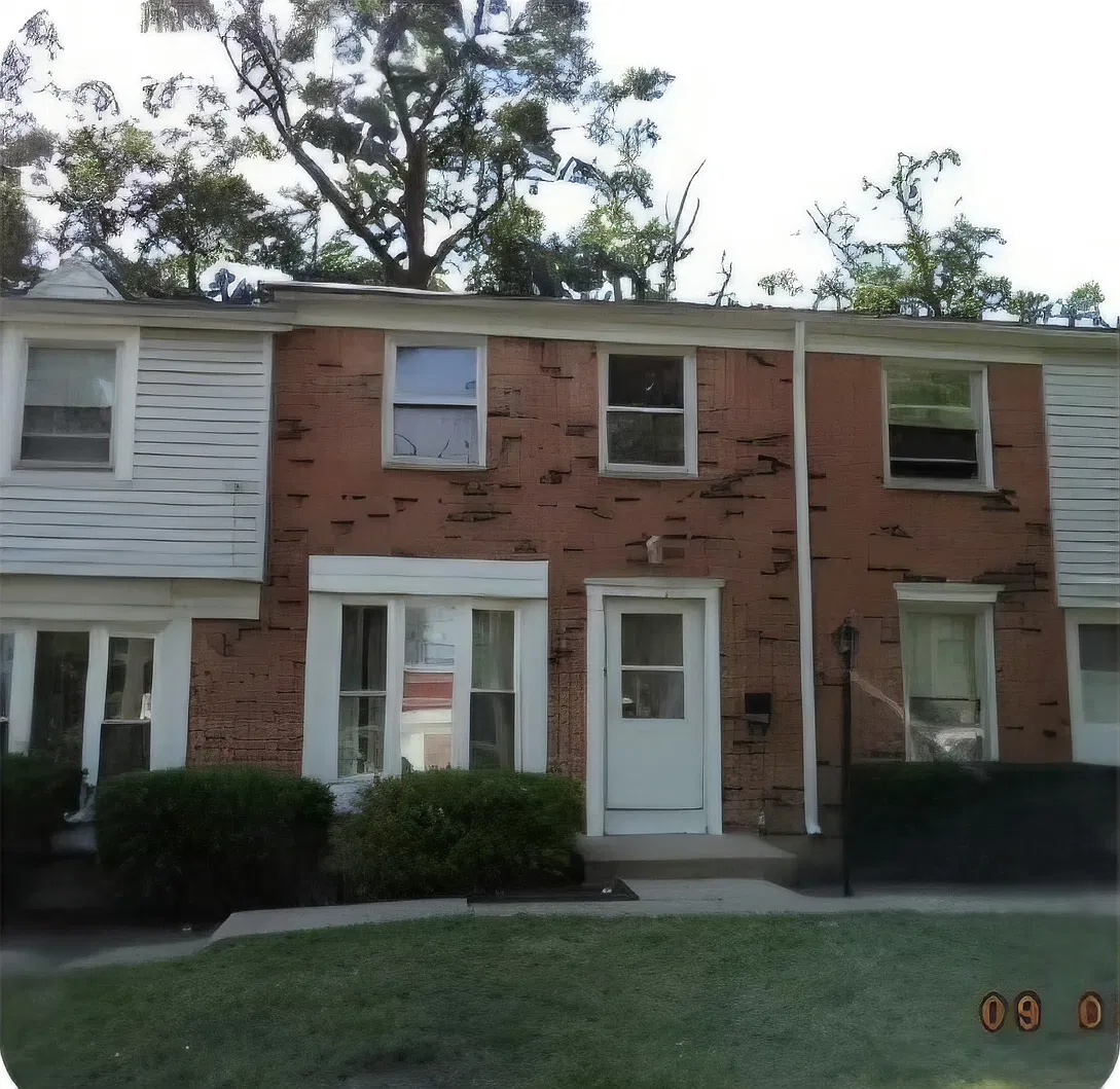 1082 Bristol Ct — Photo 1