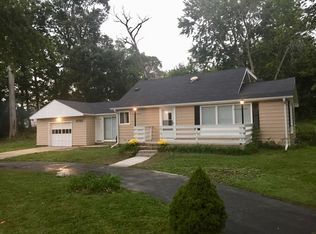 35764 N Laurel Ave, Ingleside, IL 60041
