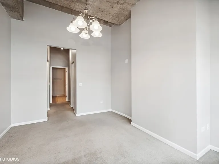 125 E 13th St #1303 — Photo 9