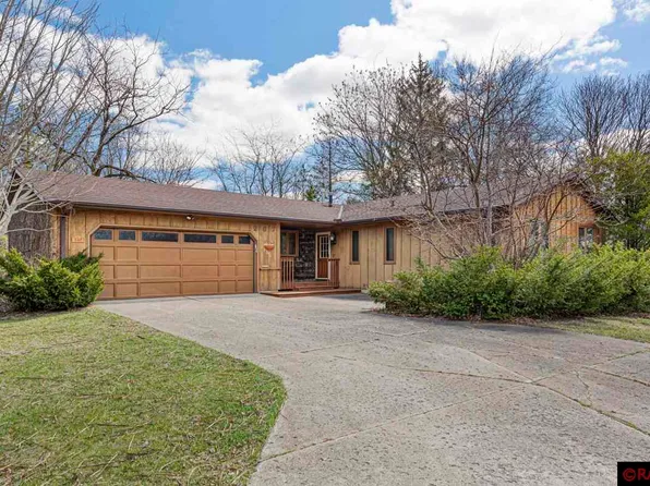 267 Willow Ave, Owatonna, MN 55060