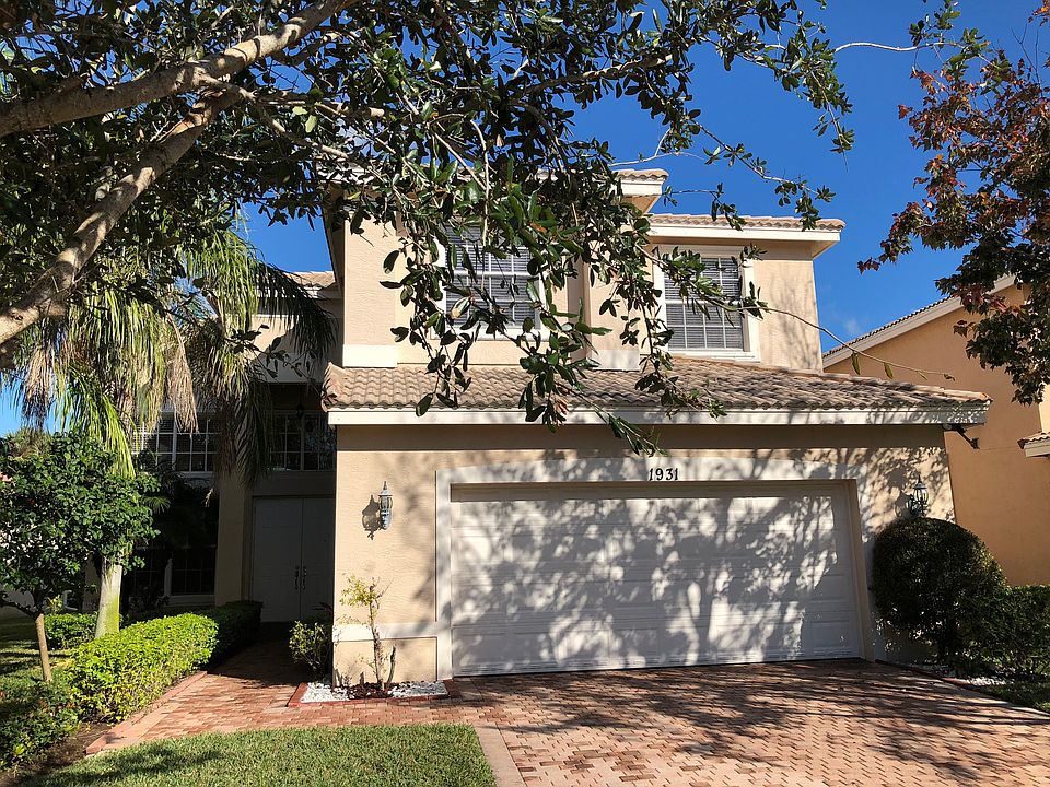 1st image of 1931 Grey Falcon Cir SW