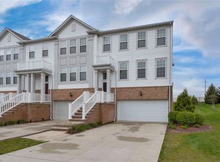 6370 Park Pointe Ct, Pepper Pike, OH 44124