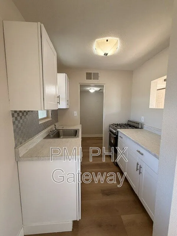 1 bed, 1.0 bath, 532 sqft, $795 — Photo 4