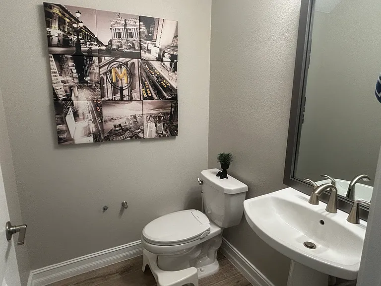 4648 Lagona Ln — Photo 8