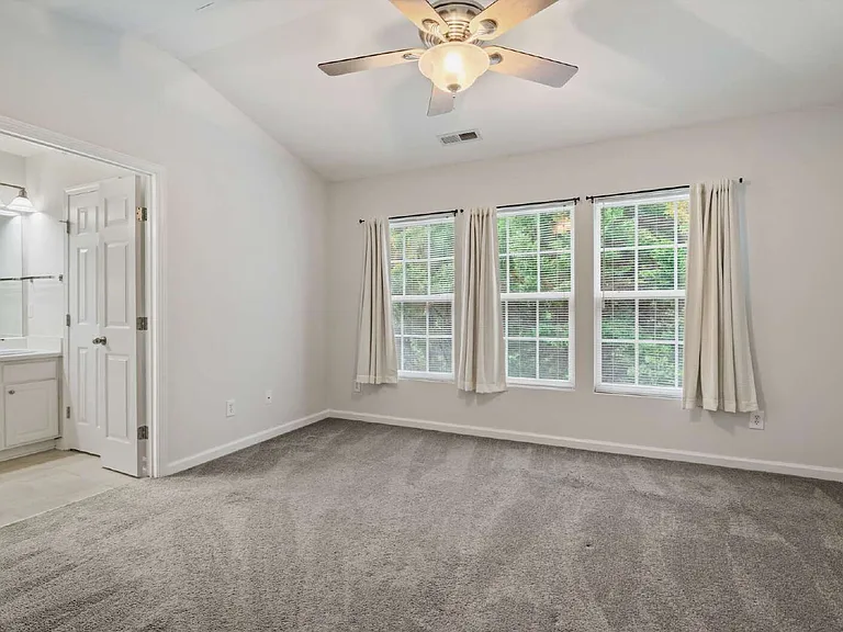 8515 Mount Valley Ln — Photo 20