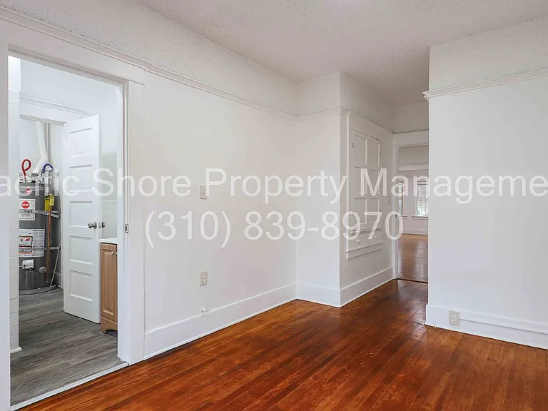 2737 15th Apartments — Photo 11
