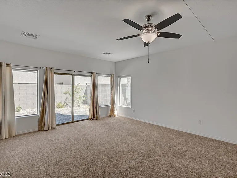 630 Great River Ave — Photo 8