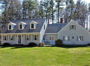 8 Wanders Dr, Hingham, MA 02043