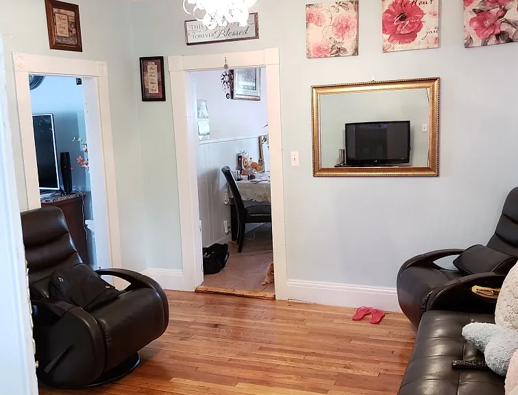 420 Hyde Park Ave — Photo 4