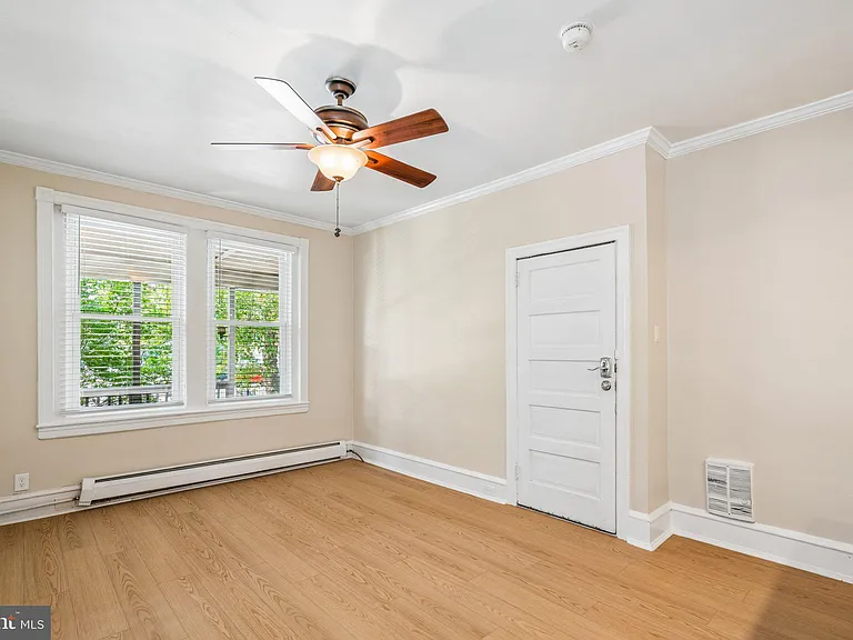 481 Gerhard St #1 — Photo 3