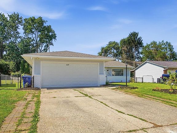 2nd image of 3389 Dillward Dr