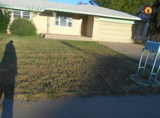 2704 Axtell St, Clovis, NM 88101