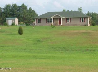 90 River Ln, Beech Bluff, TN 38313