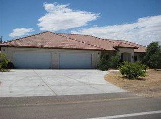 13510 Kiowa Rd, Apple Valley, CA 92308