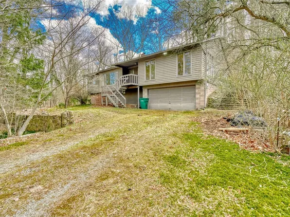 7741 Modock Rd, Victor, NY 14564