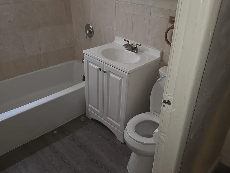 172 Columbia Ave #1 — Photo 2
