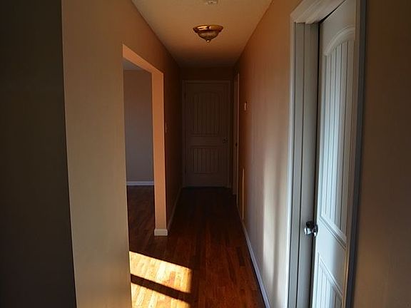 4th image of 115 Jefferson Dr