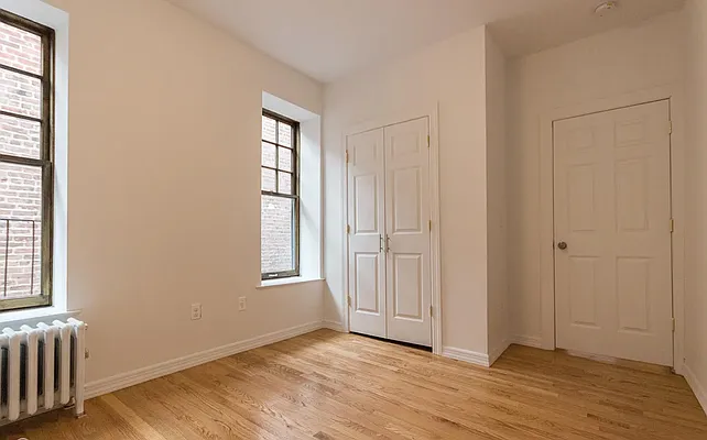 Rented by J PRESTON AND ASSOCIATES INC | media 10