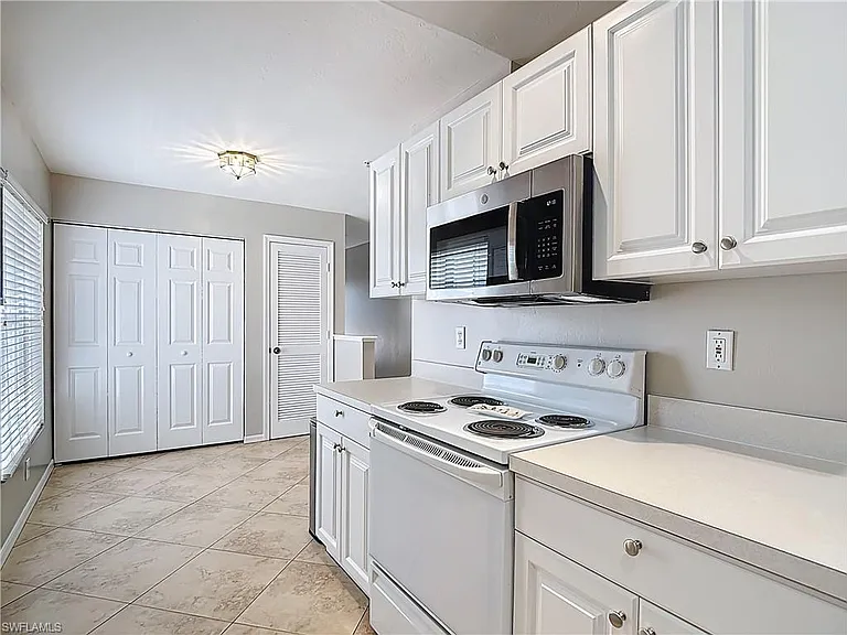4970 Deerfield Way #F-203 — Photo 14