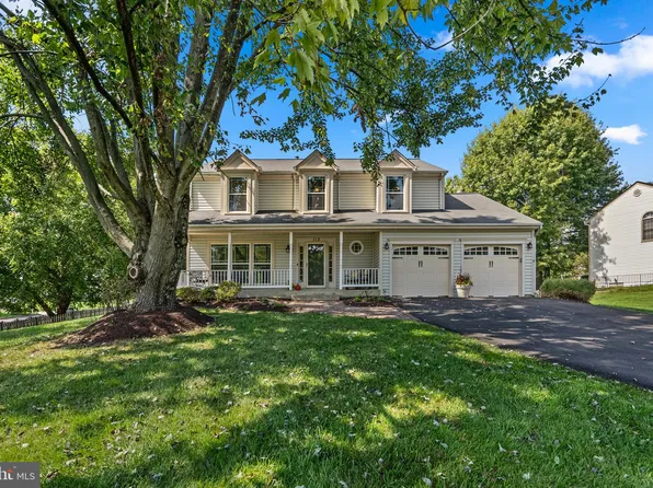 113 Crystal Spring Dr, Ashton, MD 20861