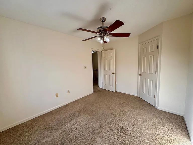 2948 Crystal Spring Ln — Photo 14