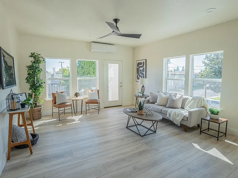 649 Stewart St #201 — Photo 5