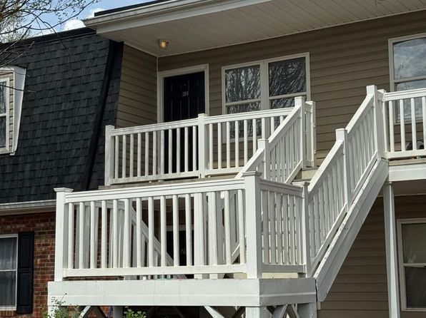 315 Oakland Ave #304