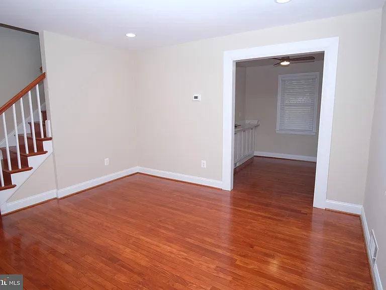 632 Faraday Pl NE — Photo 5